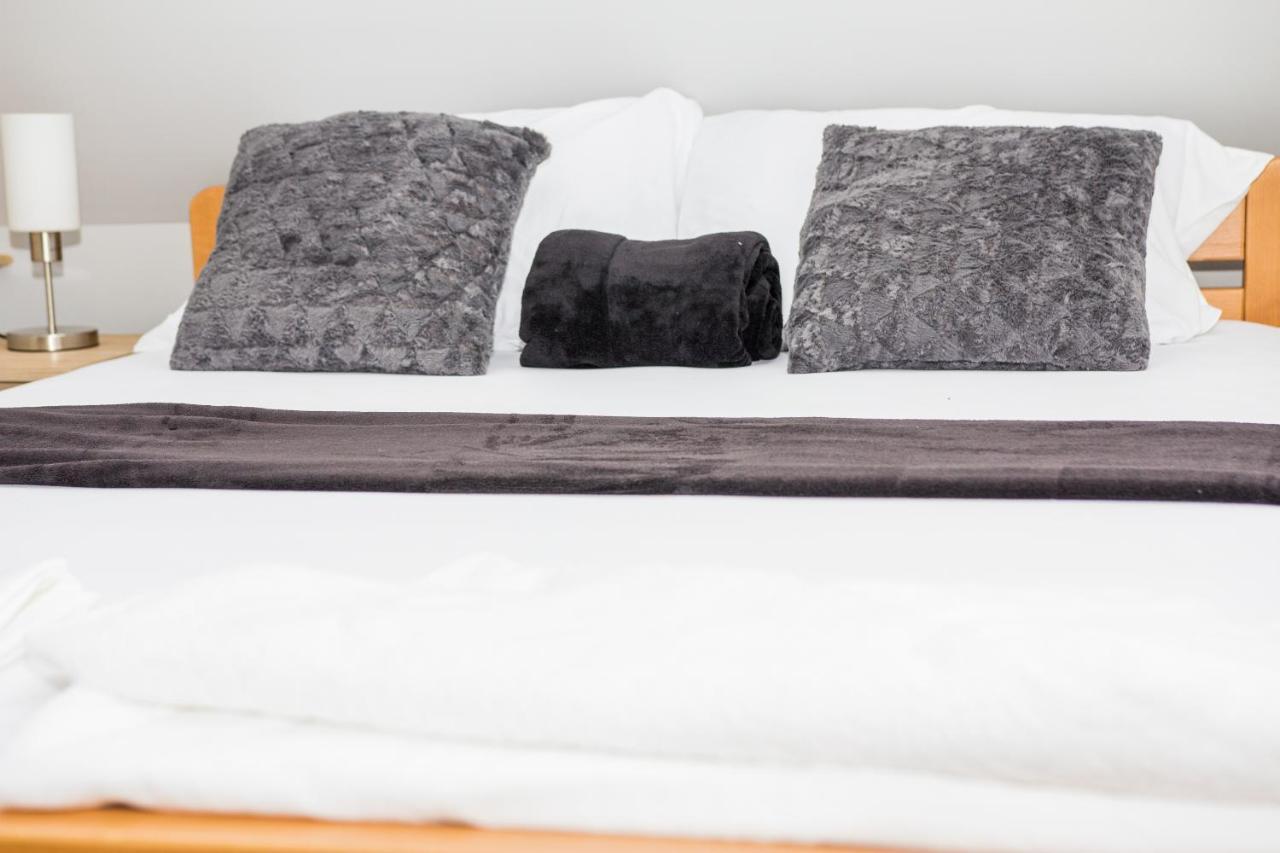 Feher Akac Guest House Palić Dış mekan fotoğraf
