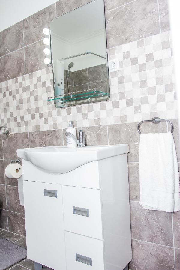 Feher Akac Guest House Palić Dış mekan fotoğraf