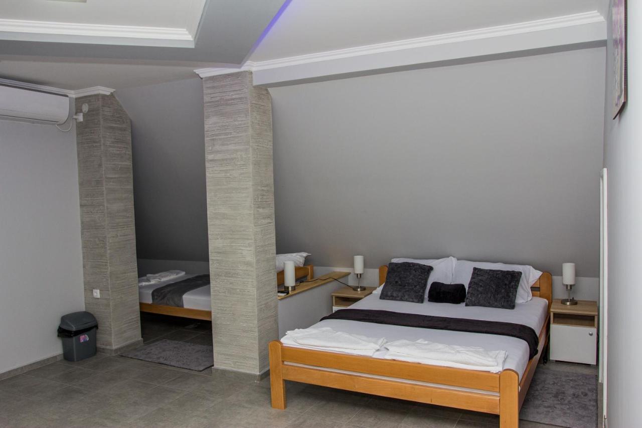 Feher Akac Guest House Palić Dış mekan fotoğraf