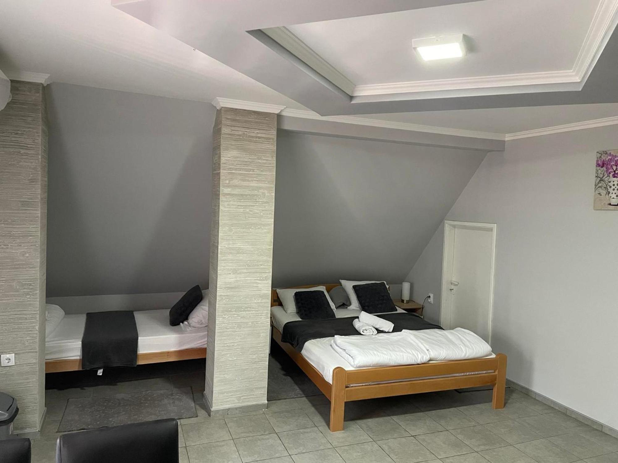 Feher Akac Guest House Palić Dış mekan fotoğraf