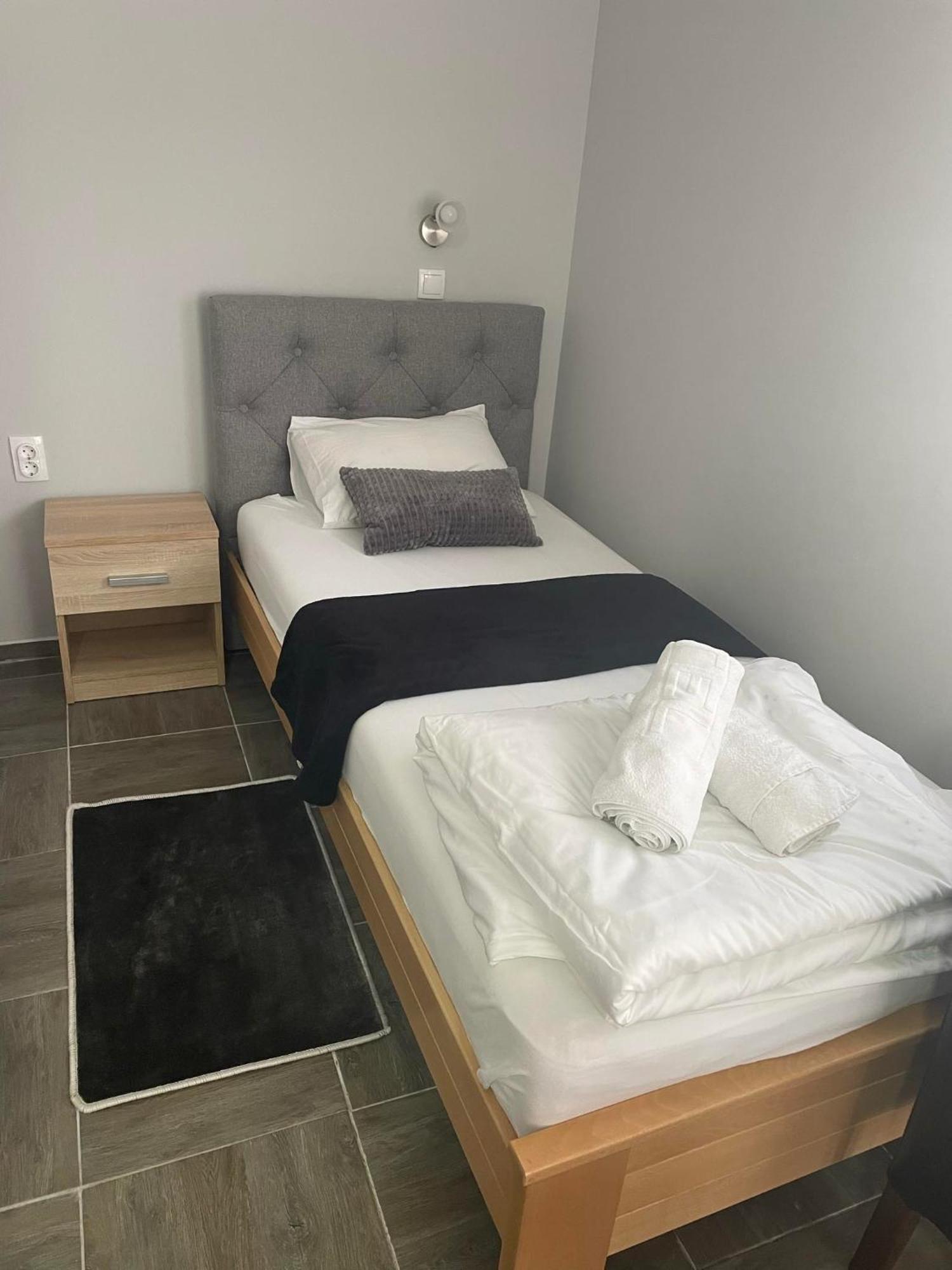 Feher Akac Guest House Palić Dış mekan fotoğraf